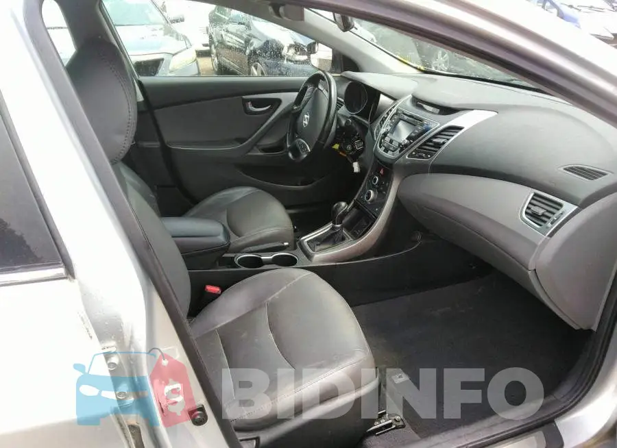 5NPDH4AEXEH481123 Photo# 5