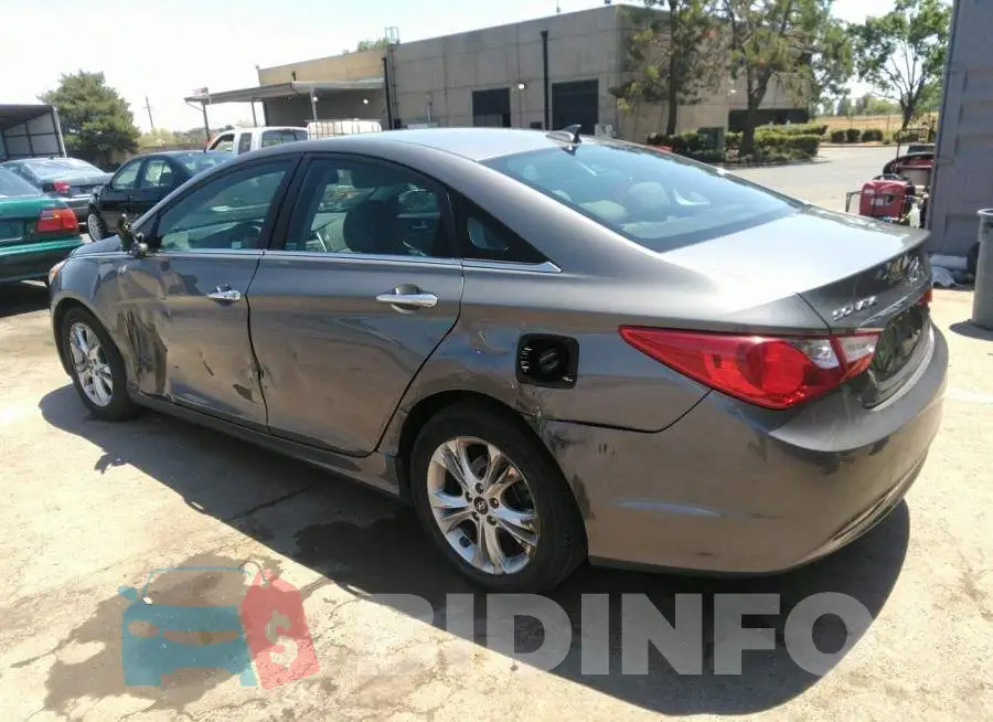 5NPEC4AC1DH708327 Photo# 3