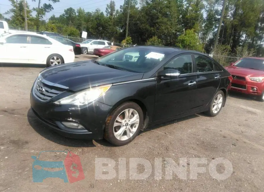 5NPEC4AC5DH672688 Photo# 2