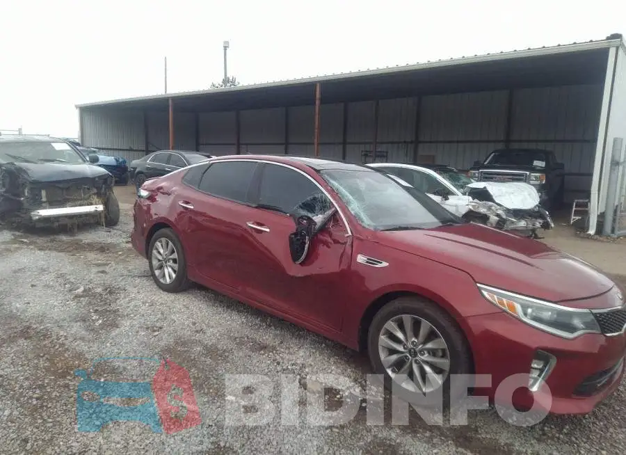 5XXGT4L33JG203385 Photo# 6