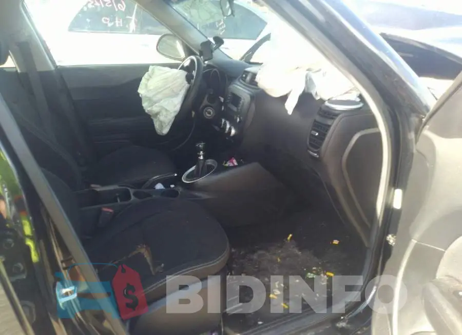 KNDJN2A26G7344712 Photo# 5