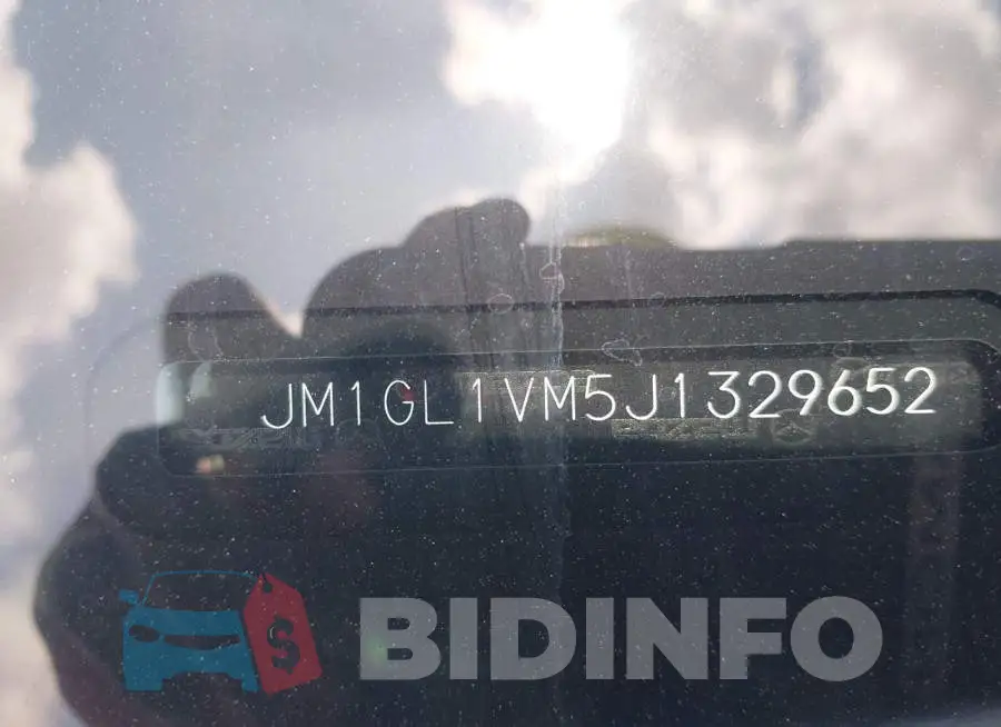JM1GL1VM5J1329652 Photo# 9