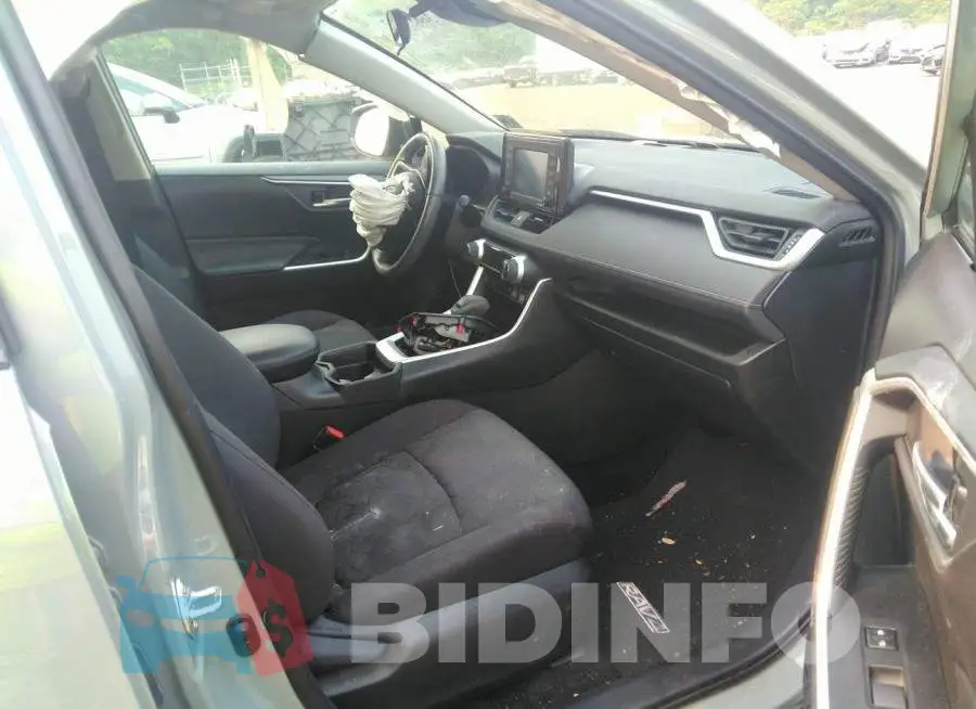 2T3P1RFV8MW174533 Photo# 5