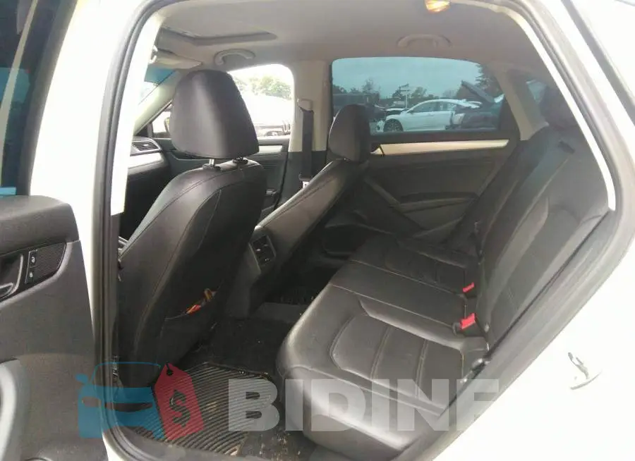 1VWBN7A33DC127127 Photo# 8