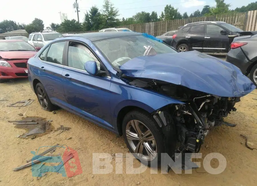 3VW7M7BUXNM003517 Photo# 1