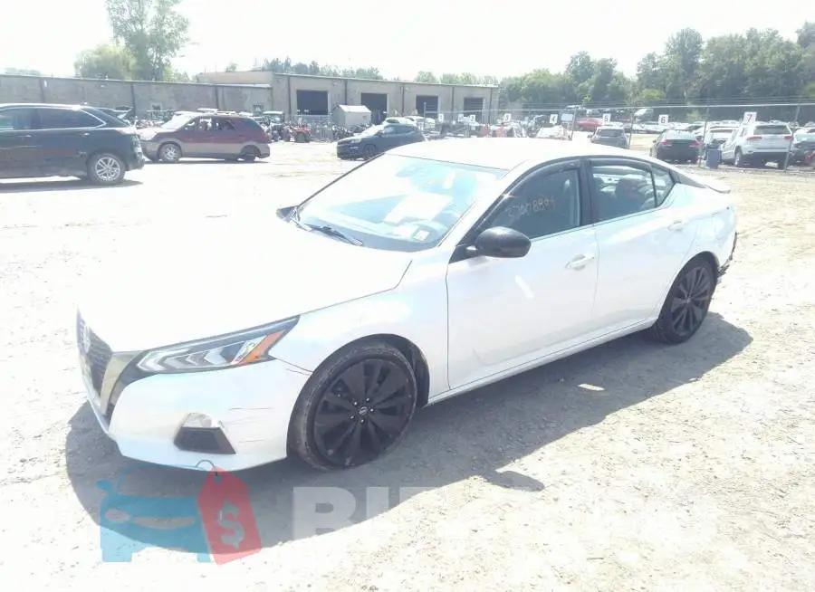 1N4BL4CV1LN308189 Photo# 2