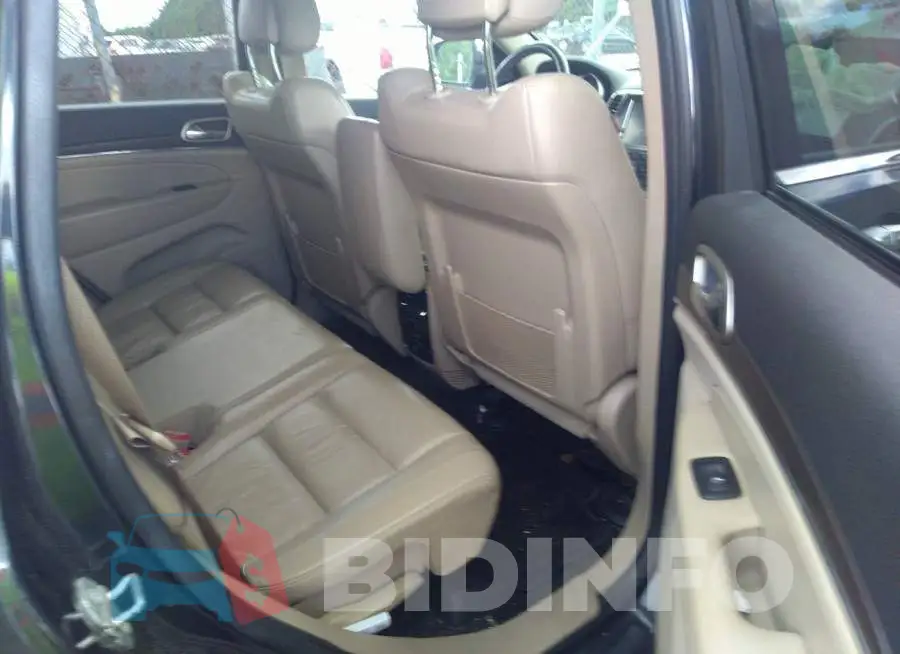 1C4RJFBGXFC173596 Photo# 8