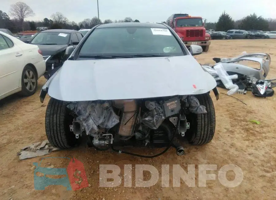 WDDSJ4EB2JN638705 Photo# 6