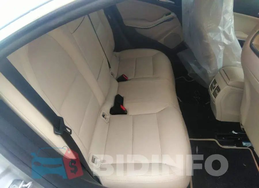 WDDSJ4EB2JN638705 Photo# 8