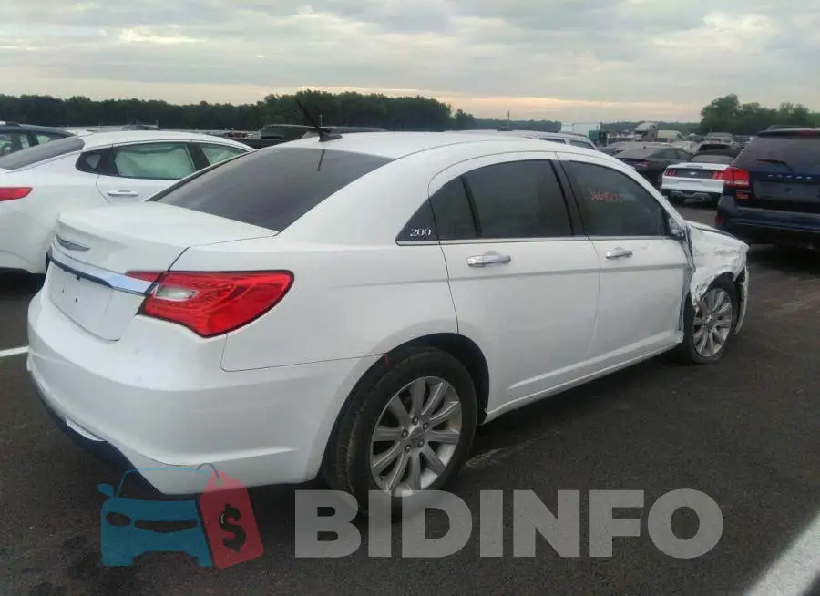 1C3CCBCG8DN504611 Photo# 4