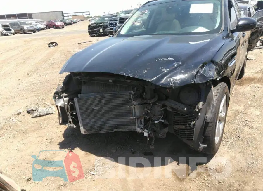 SADCJ2BNXHA494568 Photo# 6