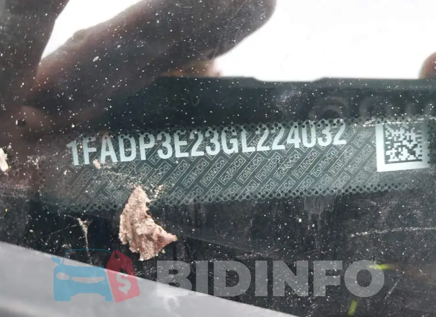 1FADP3E23GL224032 Photo# 9