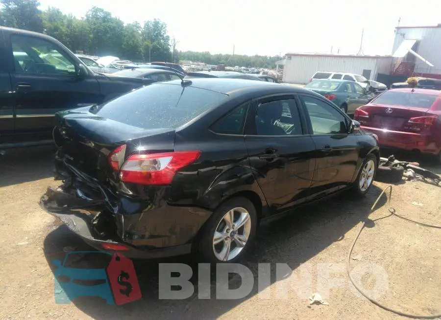 1FADP3F26DL275471 Photo# 4