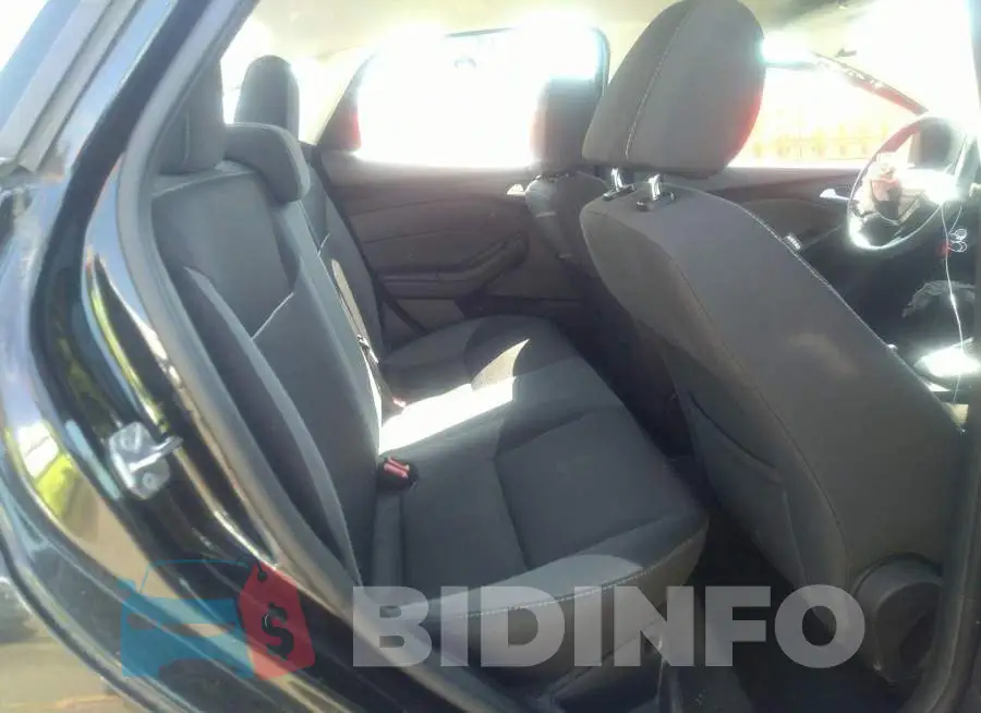 1FADP3F26EL271566 Photo# 8