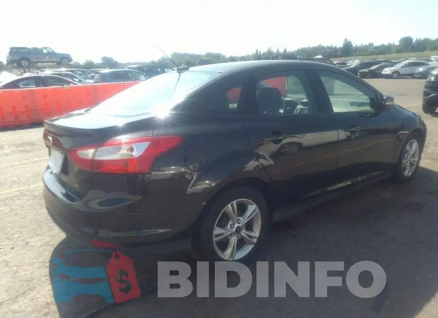 1FADP3F26EL271566 Photo# 4