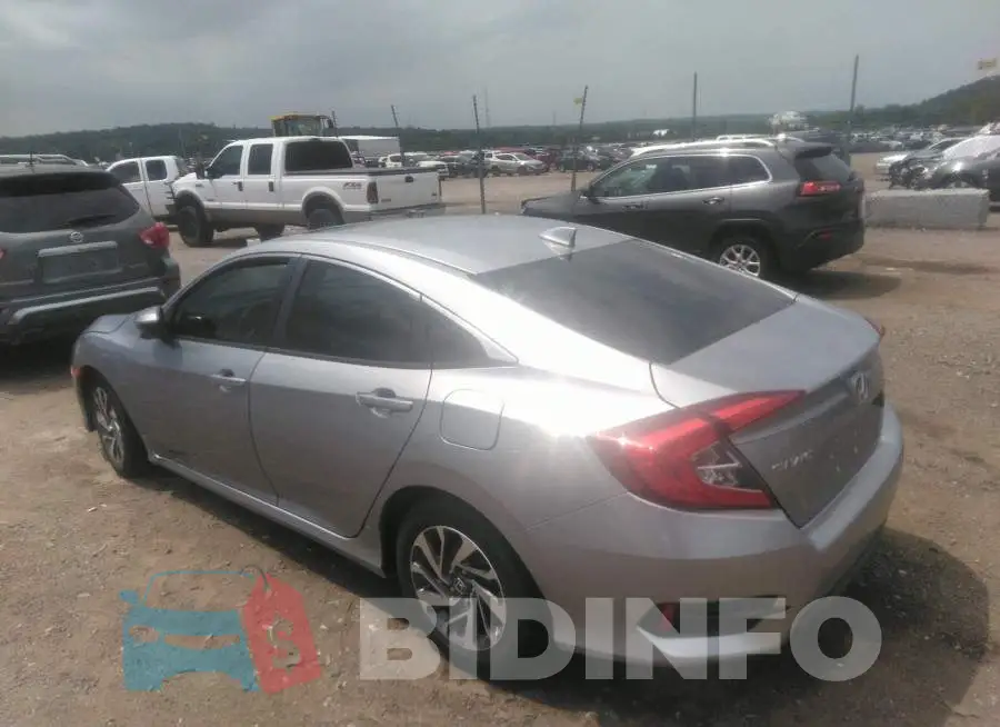 19XFC2F85HE055413 Photo# 3