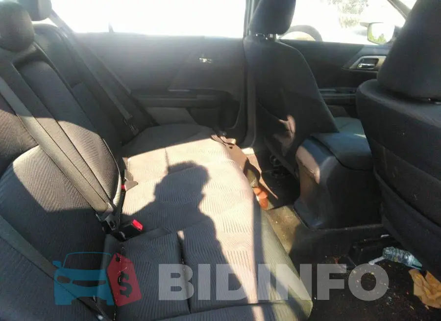 1HGCR2F38EA182811 Photo# 8
