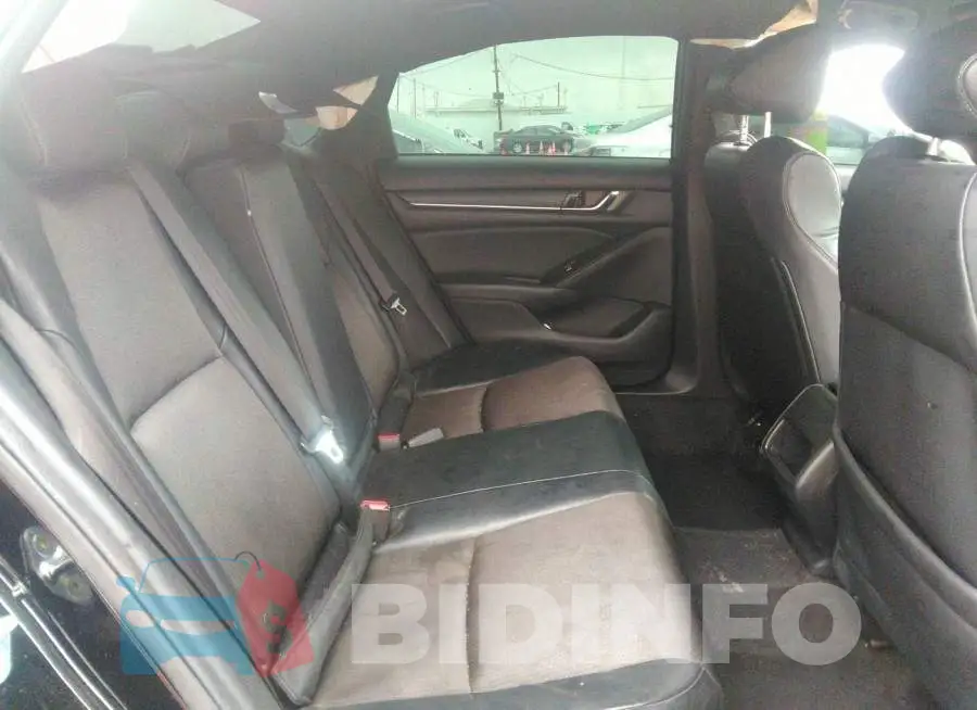 1HGCV1F32JA250259 Photo# 8