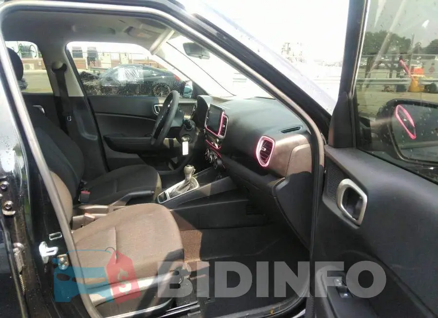 KMHRB8A31NU132026 Photo# 5