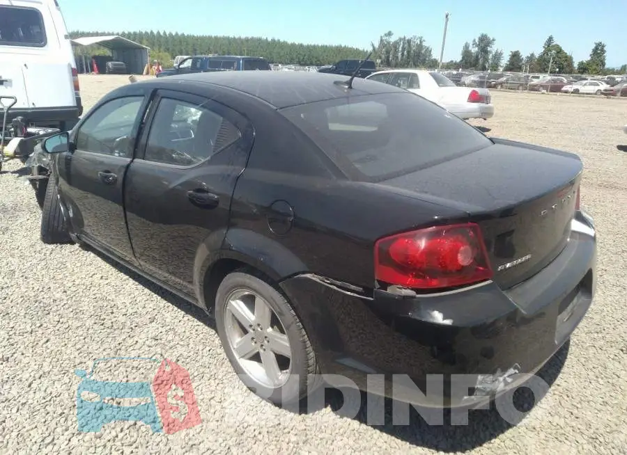 1C3CDZAB8DN563140 Photo# 3