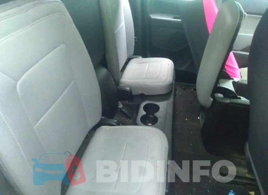1GCHSBE3XF1205159 Photo# 8