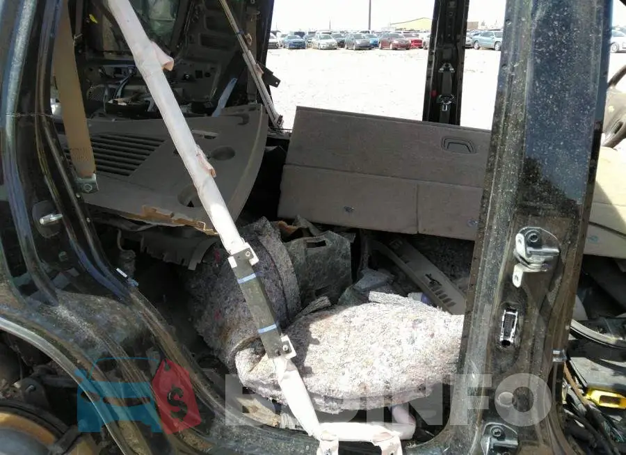 1GNSCCKC8FR201536 Photo# 8