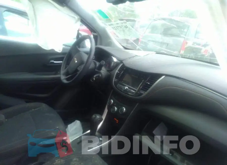 3GNCJNSB0KL362655 Photo# 5