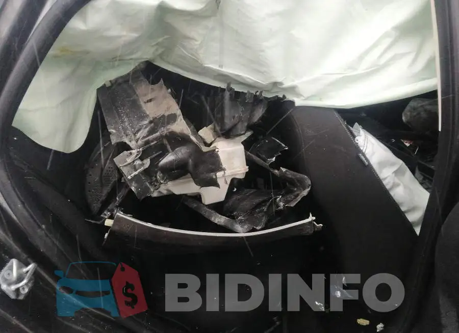 1FADP3E26FL229708 Photo# 8