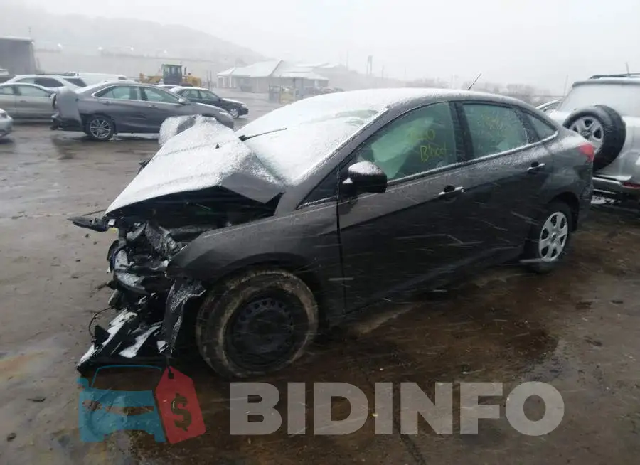 1FADP3E26FL229708 Photo# 2