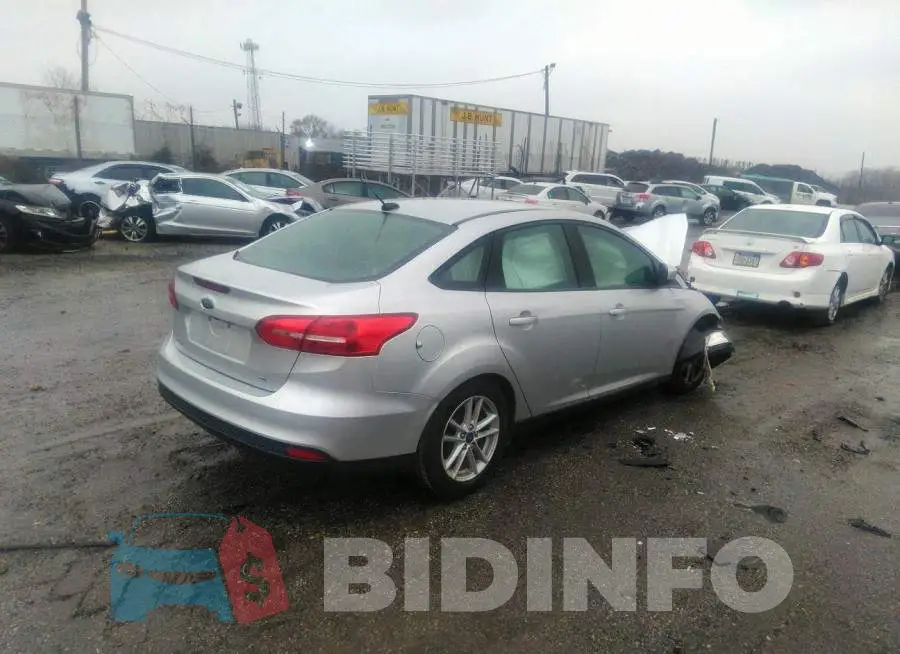 1FADP3F27JL231863 Photo# 4