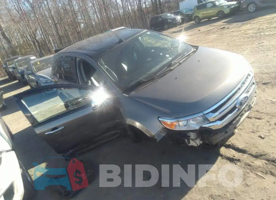 2FMDK3JC8DBA30921 Photo# 1