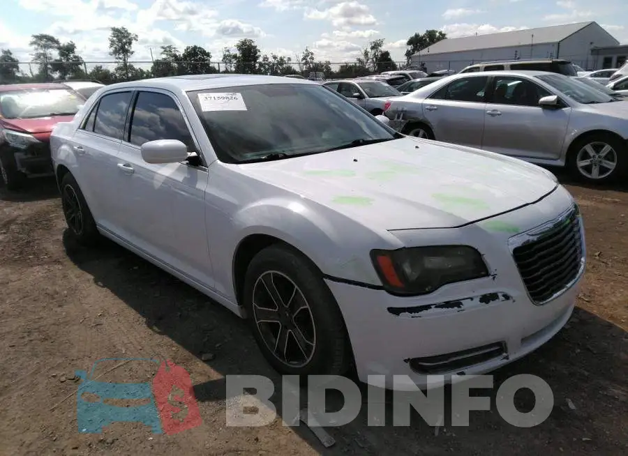 2C3CCABG3DH739826 Photo# 1