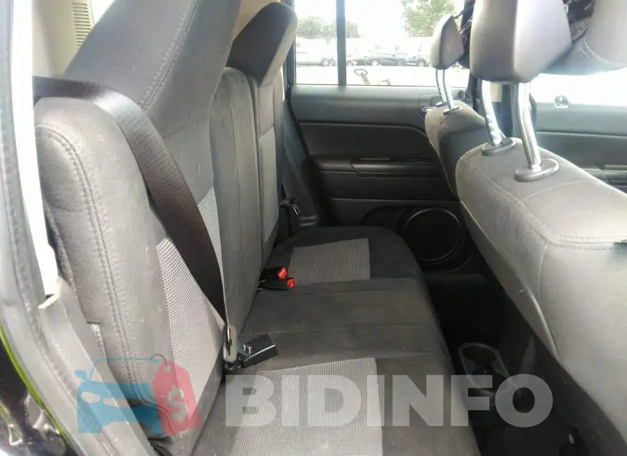 1C4NJPFB5ED540061 Photo# 8