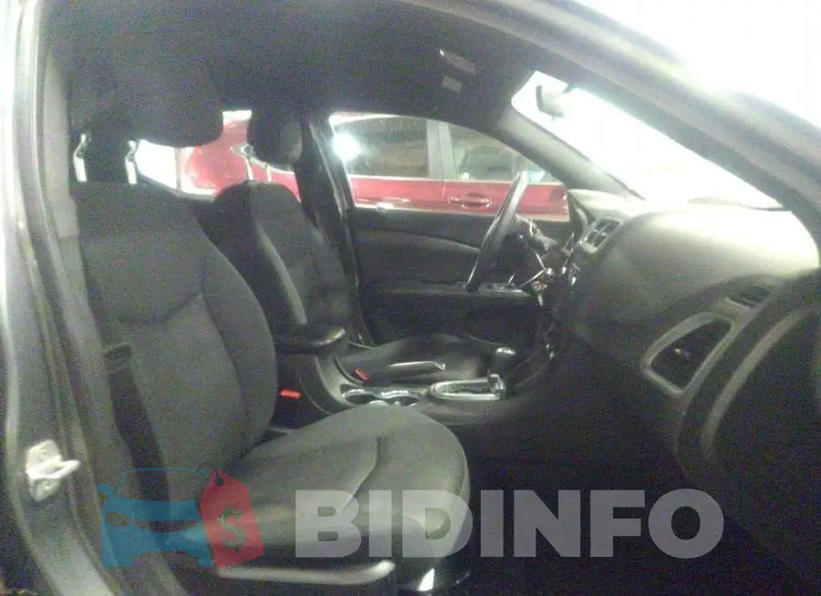 1C3CDZAB7DN773292 Photo# 5