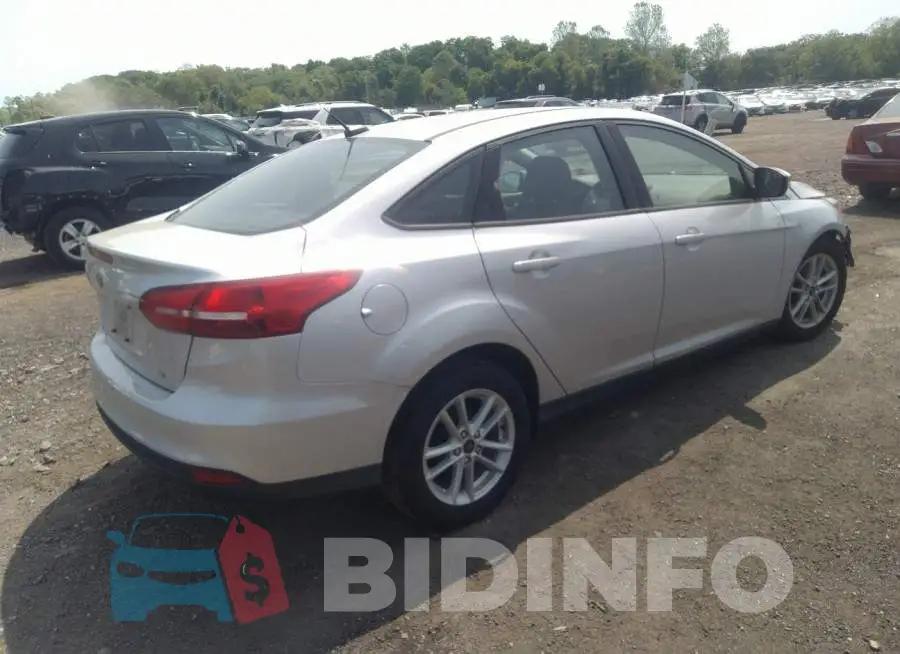 1FADP3F2XHL321762 Photo# 4
