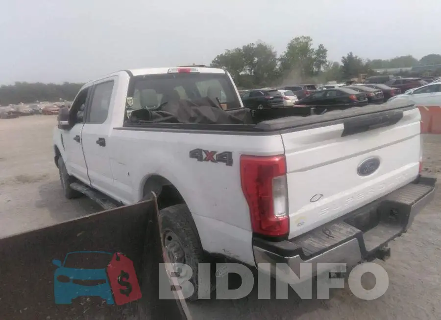 1FT7W2B61KEG66171 Photo# 3
