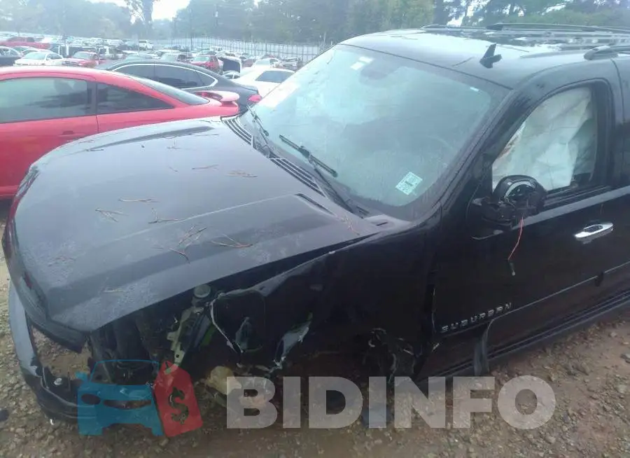1GNSCHE00DR355413 Photo# 6