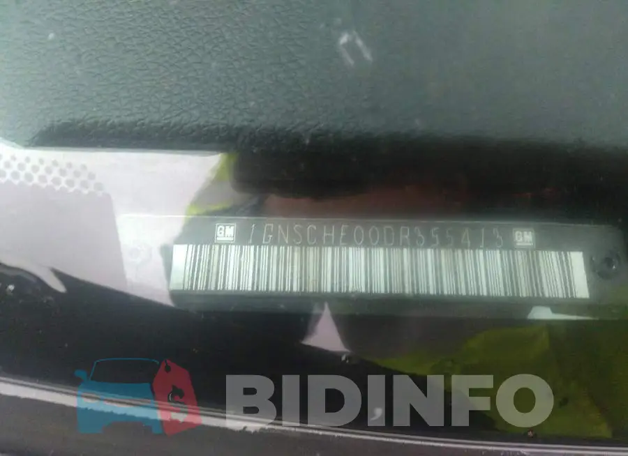 1GNSCHE00DR355413 Photo# 9