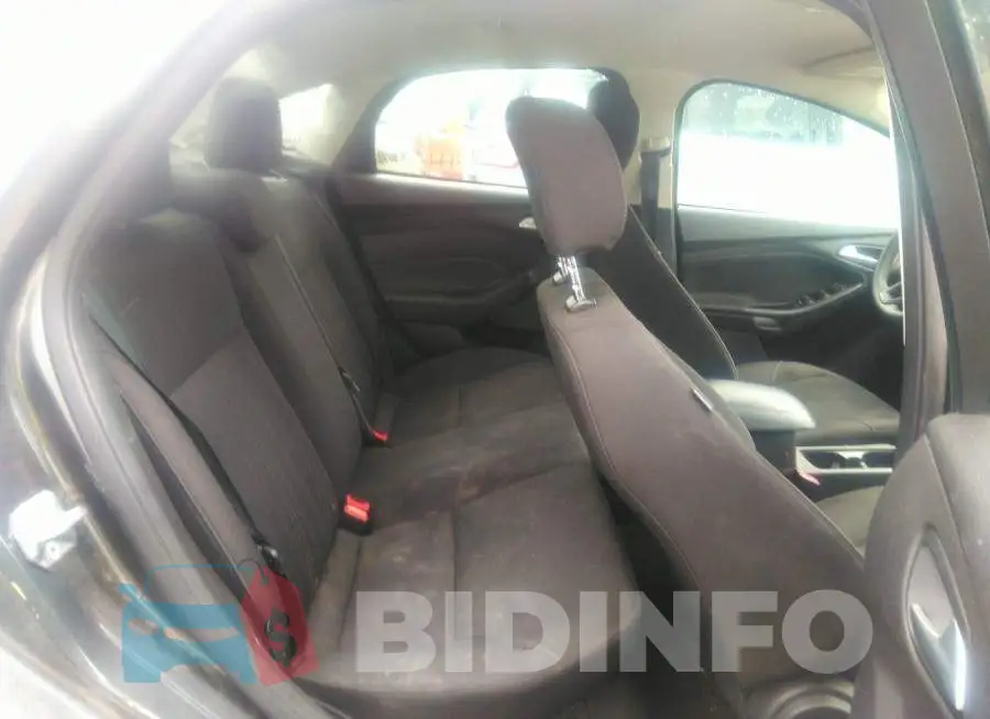 1FADP3FE3HL309916 Photo# 8