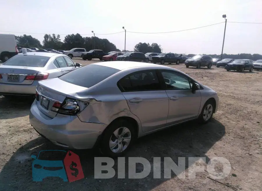 19XFB2F55DE004285 Photo# 4