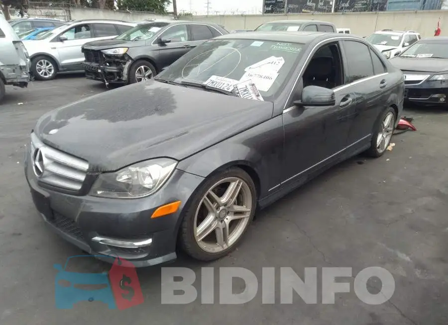 WDDGF4HB3DR276030 Photo# 2