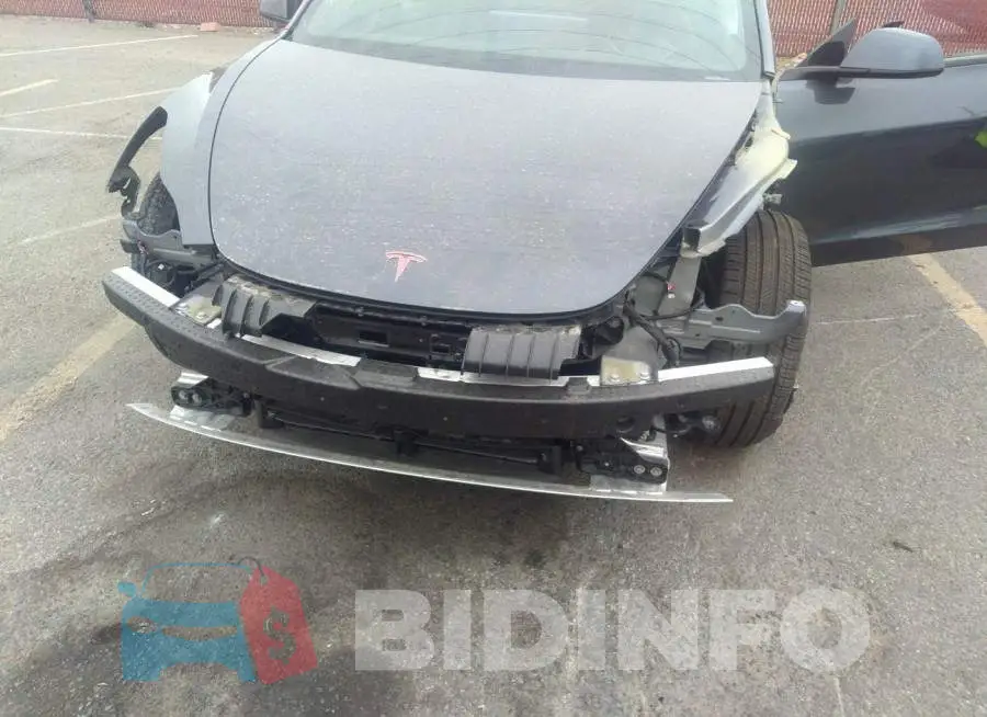 5YJ3E1EAXNF338603 Photo# 6