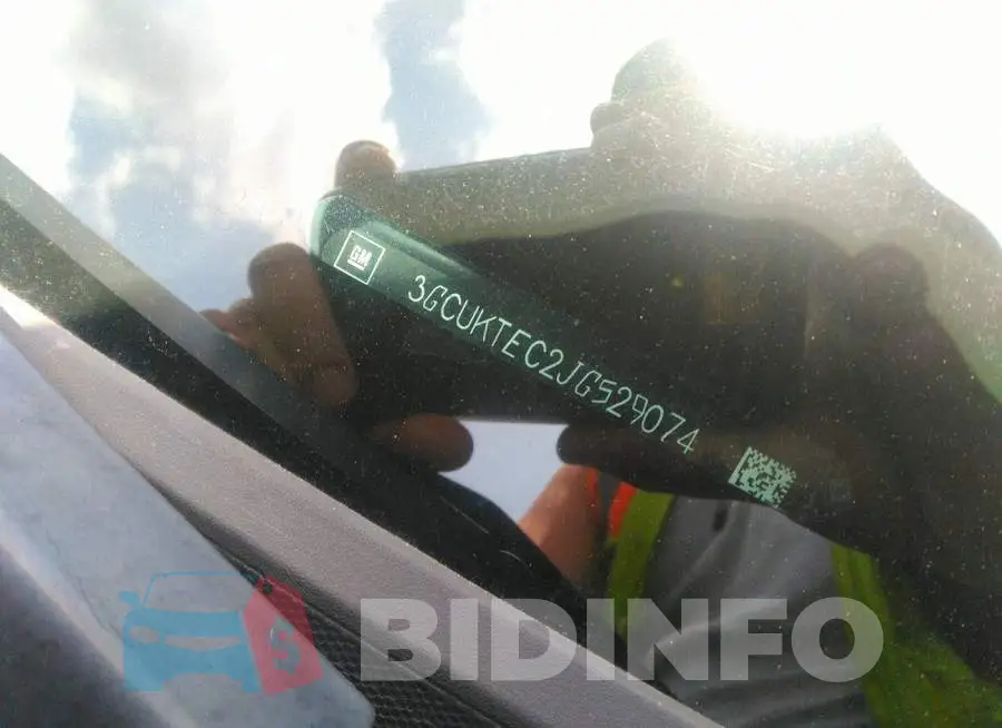 3GCUKTEC2JG529074 Photo# 9