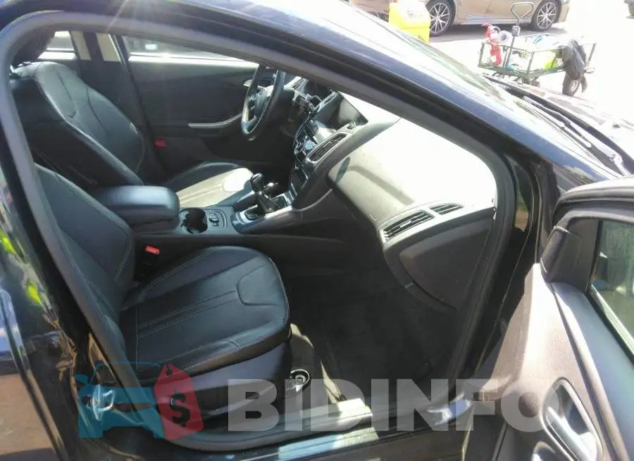 1FADP3N22EL160918 Photo# 5