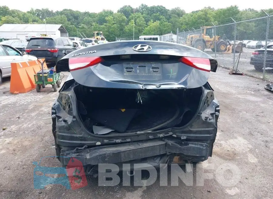 5NPDH4AE8DH189727 Photo# 6