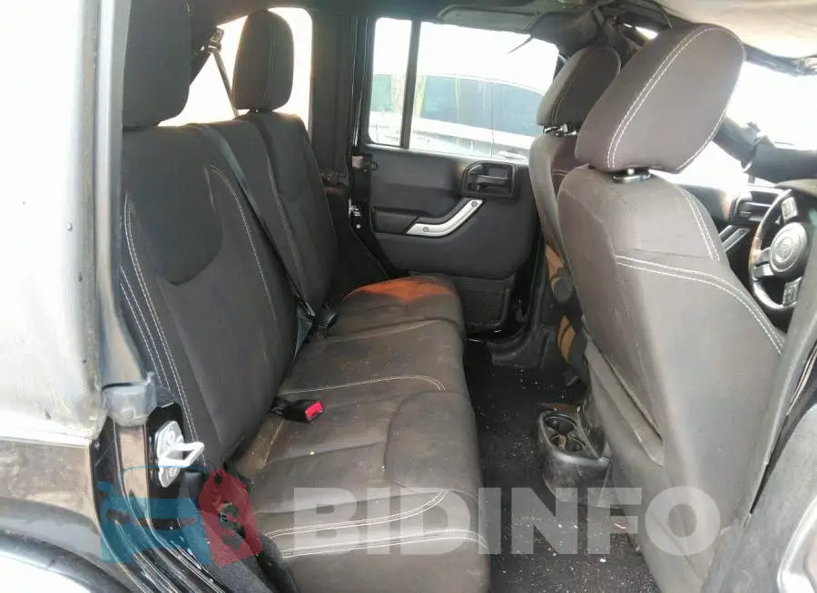 1C4BJWEG3FL660930 Photo# 8