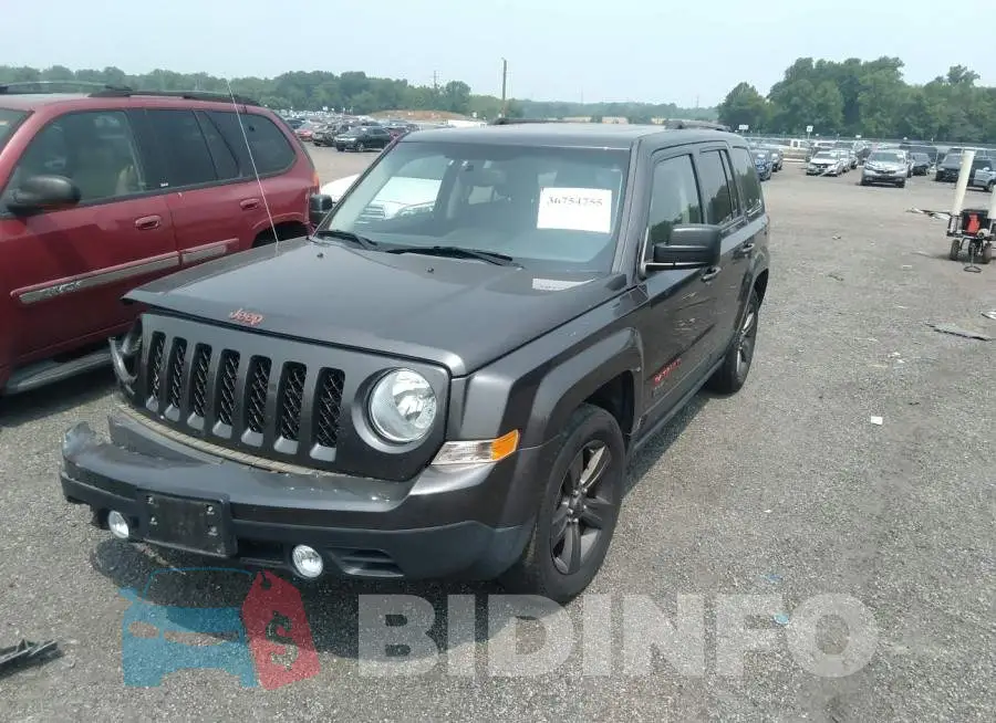 1C4NJPBBXGD702890 Photo# 2