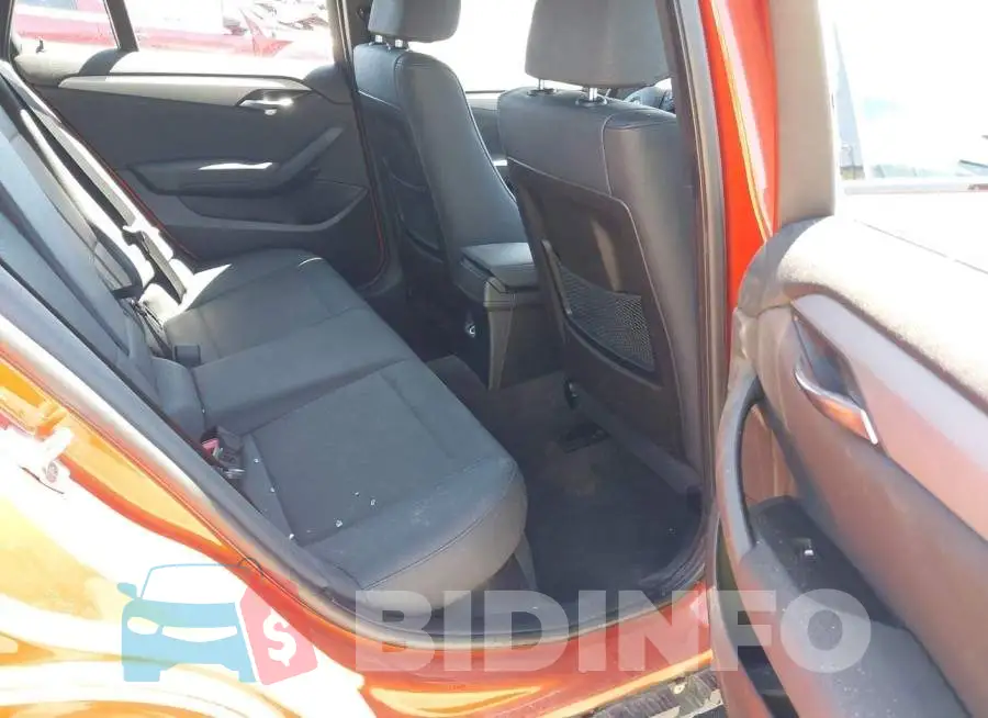 WBAVM1C53FV314774 Photo# 8