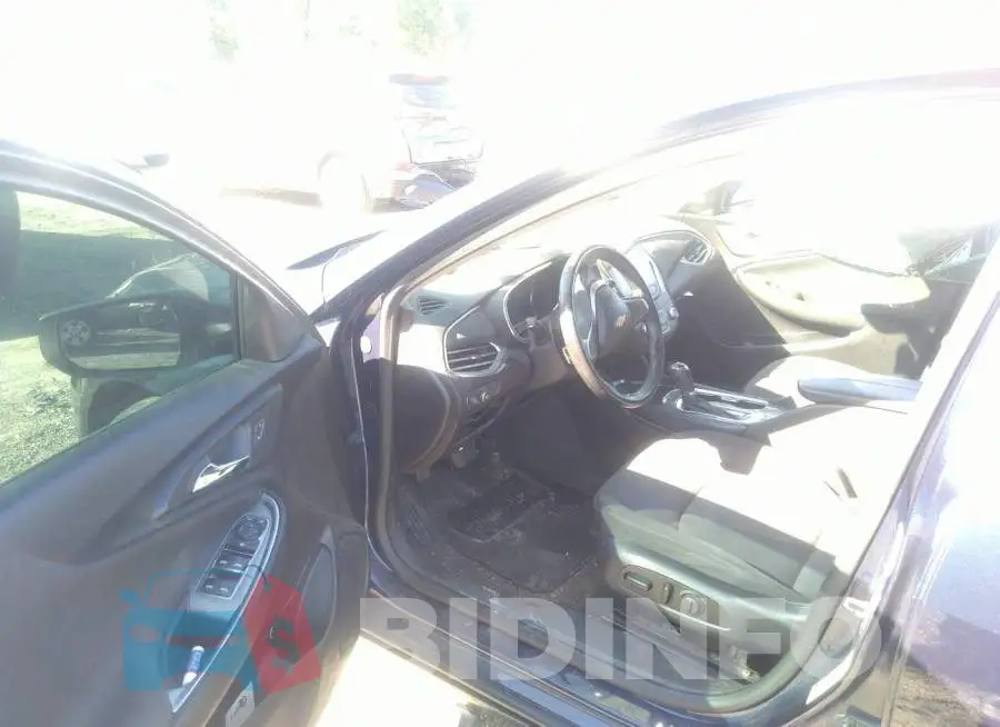 1G1ZD5ST9JF122895 Photo# 5