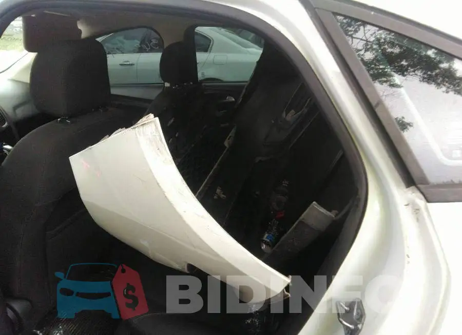 1FADP3F22FL204142 Photo# 8